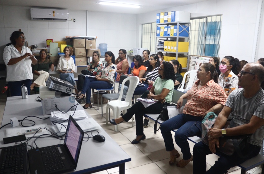 Projeto Presença: Educação capacita servidores para utilizar plataforma de Busca Ativa Escolar