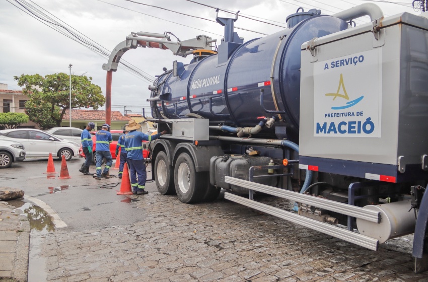 Infraestrutura leva serviços de drenagem para diversos bairros da capital