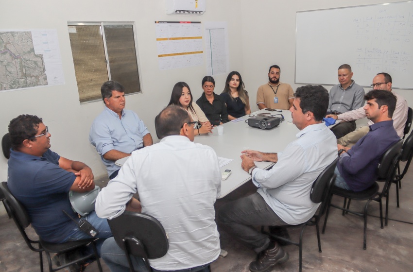 Técnicos da Infraestrutura e executivos da CAF vistoriam andamento do projeto Renasce Salgadinho