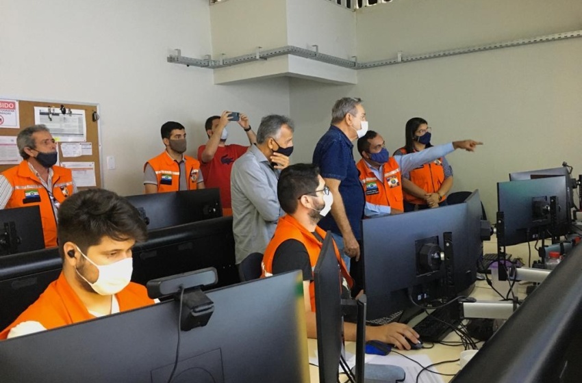 Vice-Prefeito visita áreas afetadas pelo afundamento do solo e sede da Defesa Civil