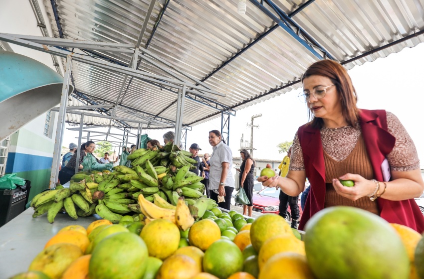 Educação promove feira agrícola para servidores e comunidade