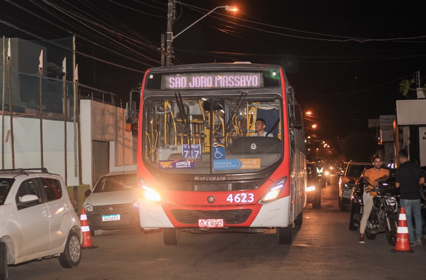 São João: Polo Carlos Moura terá ônibus de graça a partir das 18h nesta segunda (26)