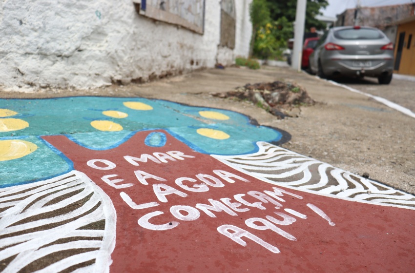 Pinturas em galerias pluviais promovem interação e conscientização ambiental a estudantes da rede municipal