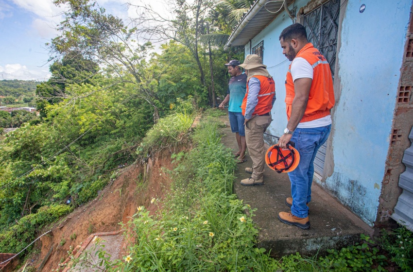 Defesa Civil monitora áreas de risco e atende chamados em decorrência das chuvas em Maceió