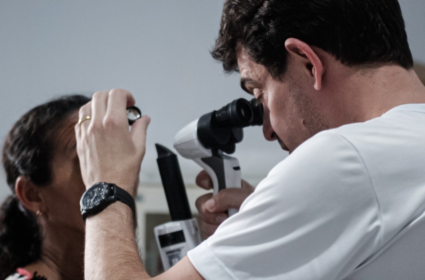 Esperança renovada: moradores de Anadia passam por triagem para cirurgias de catarata pelo Olhar da Gente