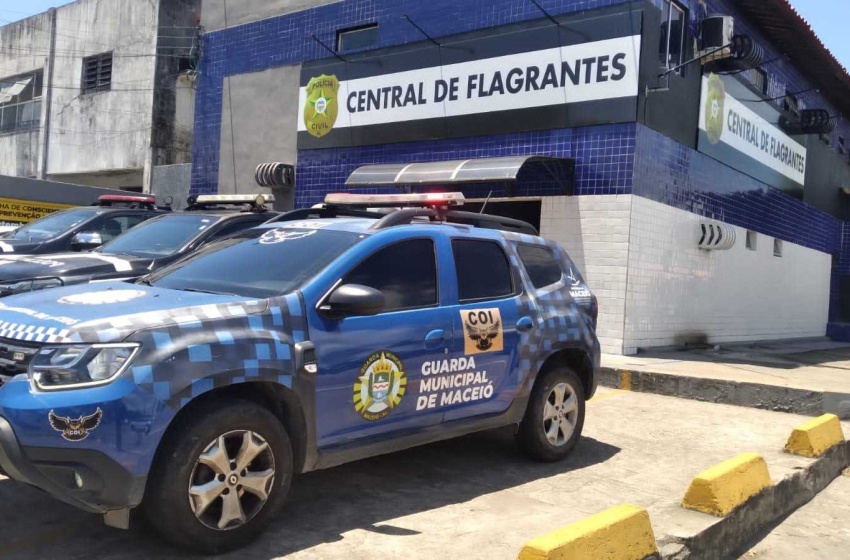Guarda Municipal conduz homem com moto roubada até a Central de Flagrantes