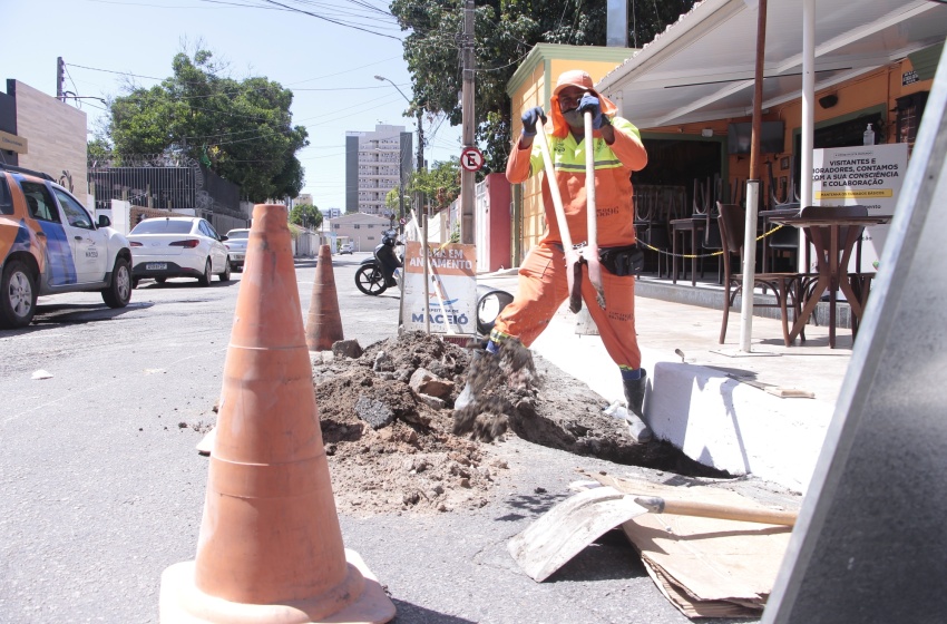 Mais de 13km de galerias pluviais receberam serviços de desobstrução e limpeza