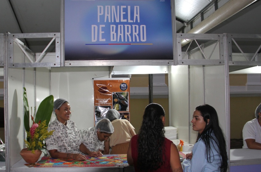 Festival reúne maceioenses e turistas para saborear gastronomia popular no Jaraguá