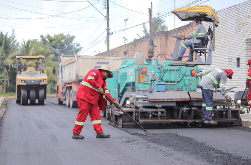 Prefeitura de Maceió inicia pavimentação em ruas da Serraria