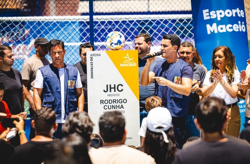 JHC entrega maior conjunto de obras nas grotas de Maceió