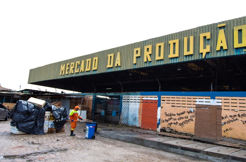 Confira horário de funcionamento dos mercados e feiras no feriado (21)