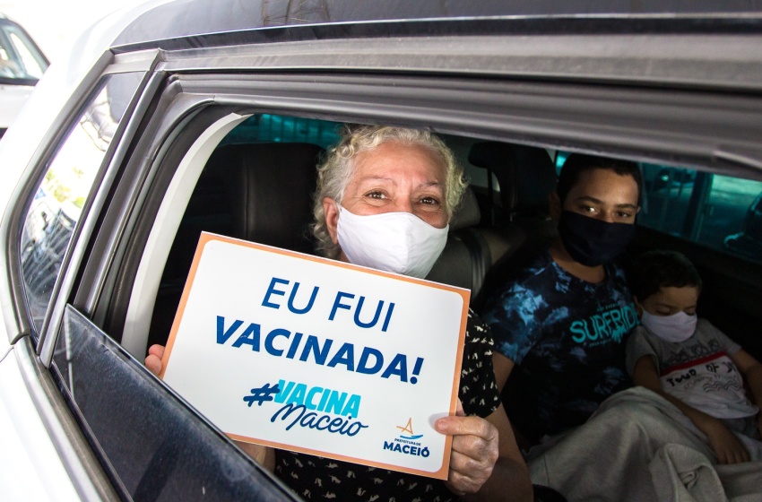 Prefeitura de Maceió amplia vacinação e anuncia novo calendário