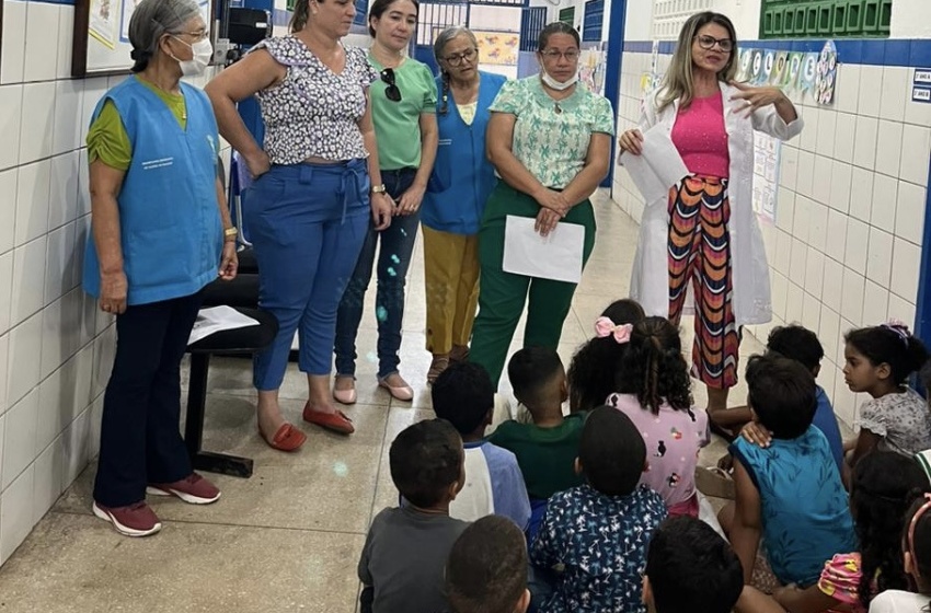 Alunos de Maceió participam de palestra sobre prevenção à meningite