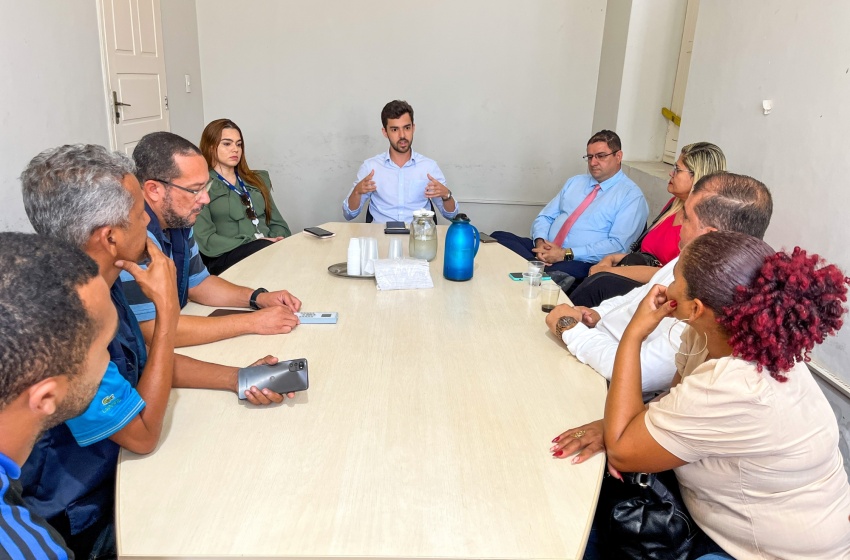 Secretaria Municipal de Abastecimento intermedeia acordo com feirantes do Tabuleiro e empresa de energia elétrica