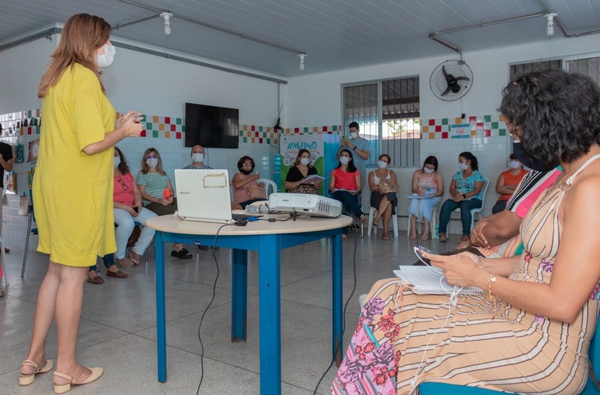Centro de Atenção Psicossocial Infantojuvenil promove ação sobre saúde mental em escola do Município