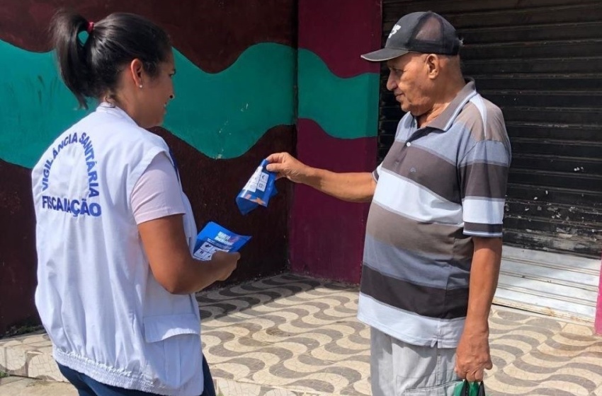 Vigilância Sanitária realiza ação de combate à dengue