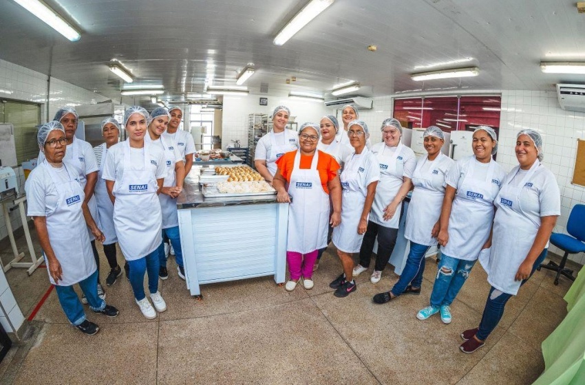 Alunas do curso de confeitaria do Emprega Mulher falam do sonho de ter o próprio negócio