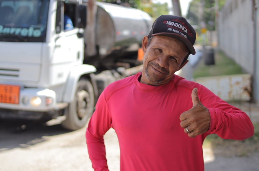 Por meio de aplicativo, Infraestrutura executa reparo em vias e atende demandas da população