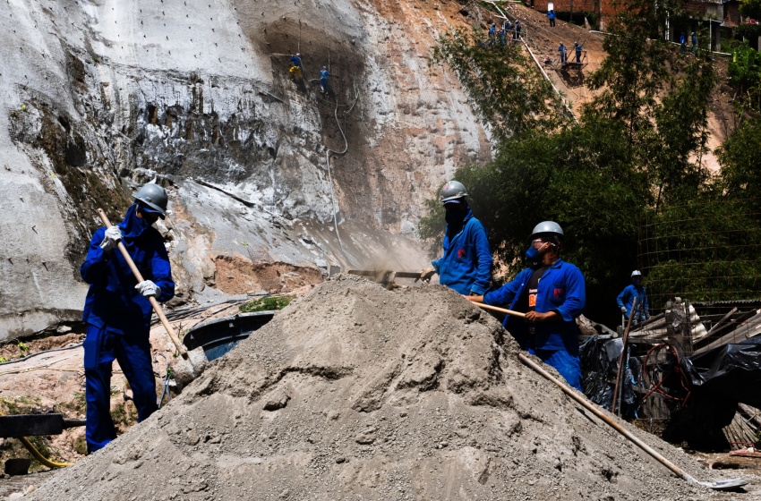 Obras de contenção em encostas chegam à reta final em dois pontos