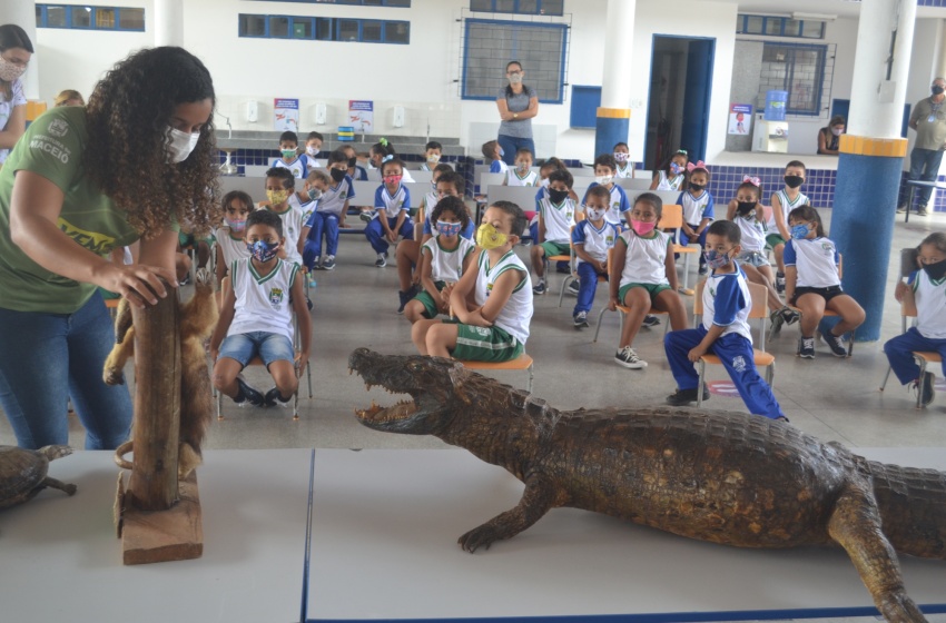 Parque nas Escolas: CMEI no Benedito Bentes é o primeiro a receber projeto