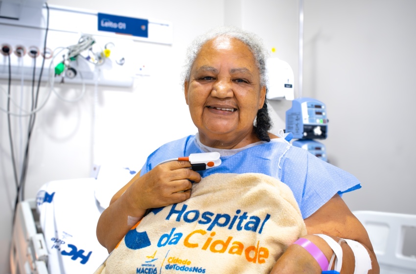 “Foi um atendimento mil”: após infarto, paciente passa por cateterismo no Hospital da Cidade e se emociona com acolhimento recebido
