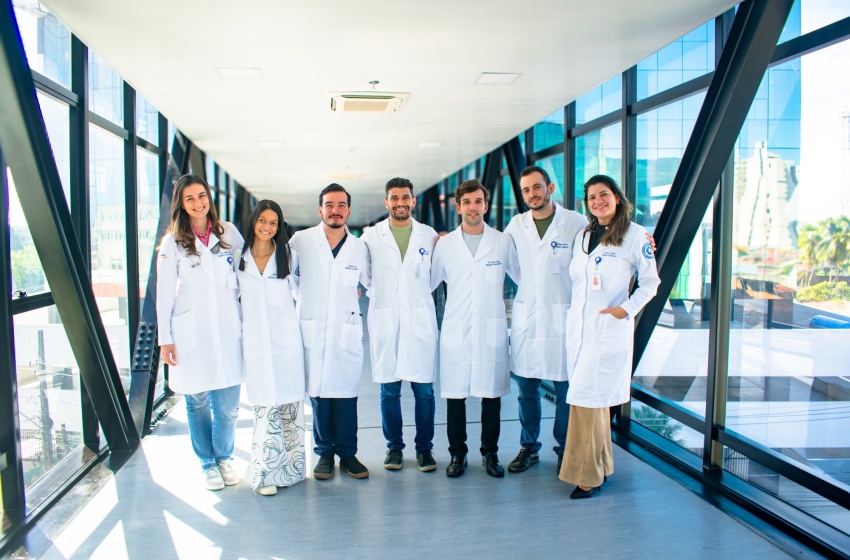 Novos residentes iniciam atividades no Hospital da Cidade em programas de clínica médica e cardiologia