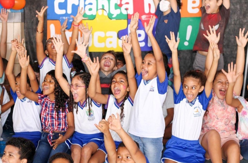 Projetos educacionais transformam vidas, revelam talentos e abrem novos caminhos para mais de 54 mil alunos