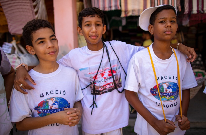 Mercado do Artesanato recebe projeto social Abadá Capoeira