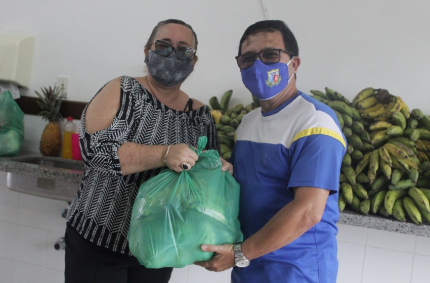 Entrega dos kits da agricultura familiar transforma a realidade das famílias