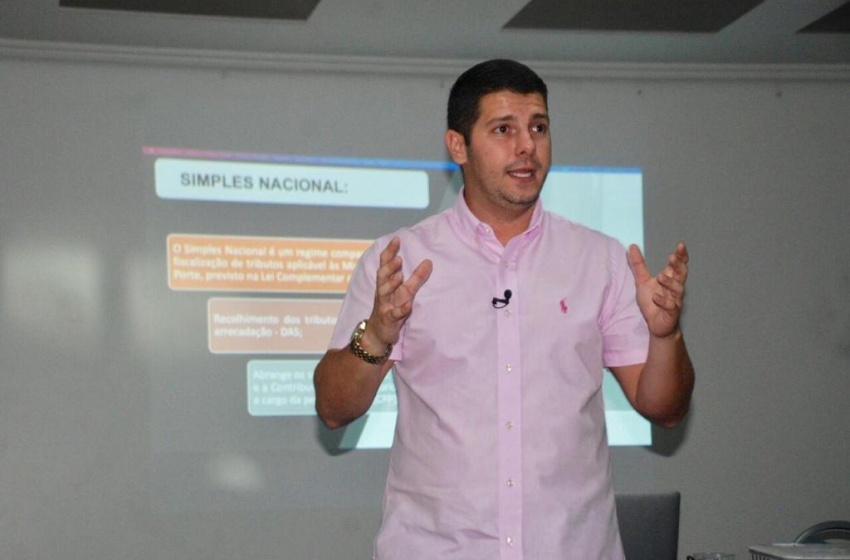 Servidores municipais aprimoram técnicas em curso de licitação em obras públicas