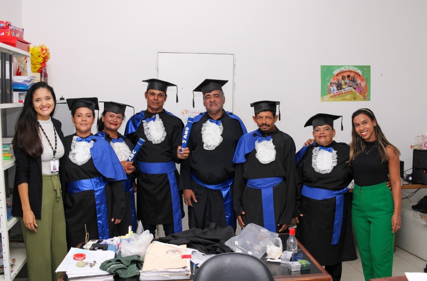 Semed forma primeira turma do EJAI na Casa de Ranquines