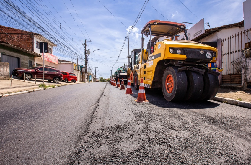 Prefeitura vistoria obras de pavimentação esperadas há anos no São Jorge e Chã da Jaqueira