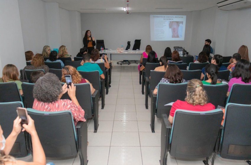 Saúde promove capacitação para aperfeiçoar assistência aos usuários ostomizados