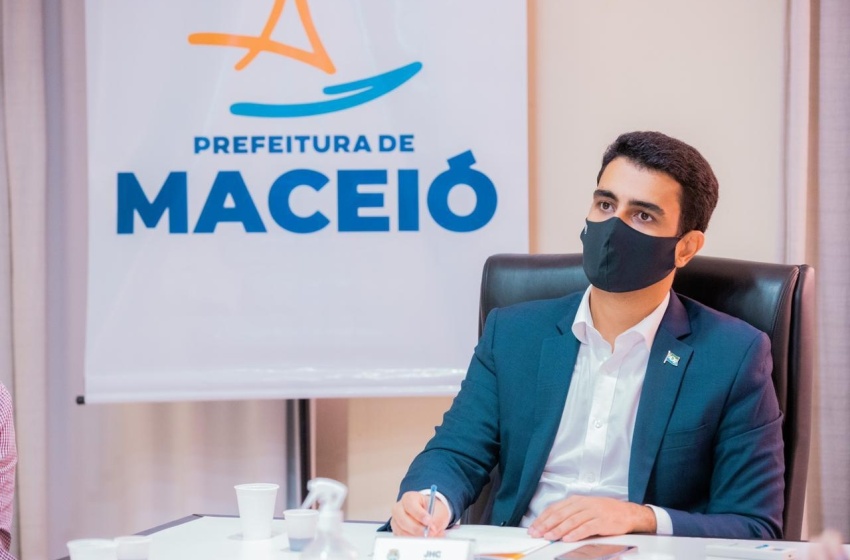 Maceió debate com embaixador britânico plano para redução da emissão de gases do efeito estufa