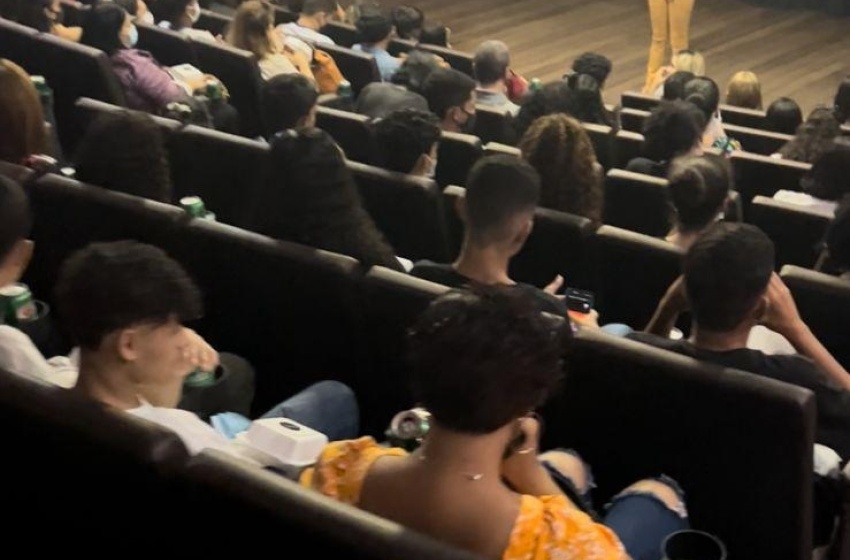 Educação e Esmal levam alunos da rede municipal para sessão de cinema no Cine Arte Pajuçara