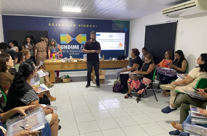 Evasão escolar é tema de formação com coordenadores pedagógicos