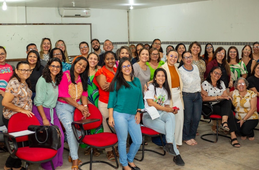 Prova Saeb: formação aborda importância do acompanhamento pedagógico nas escolas municipais