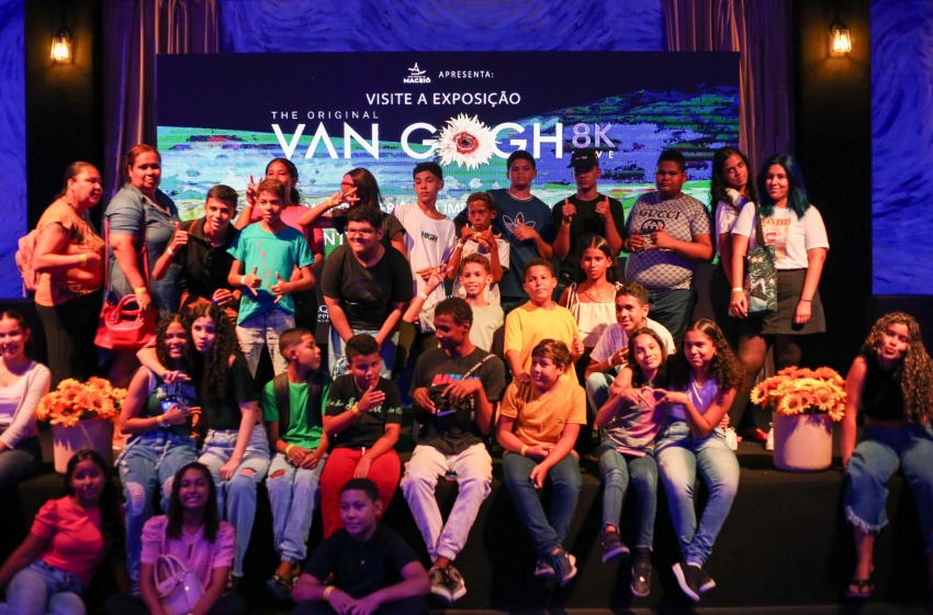 Estudantes de escolas municipais prosseguem visitações à exposição Van Gogh