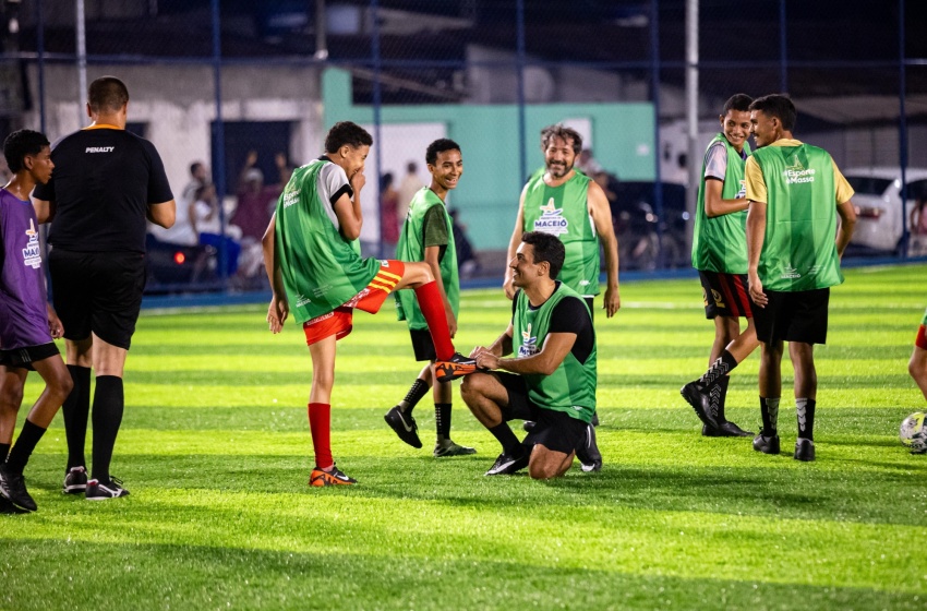 Prefeitura entrega Areninha Graciliano Ramos e amplia espaços de esporte e lazer na parte alta