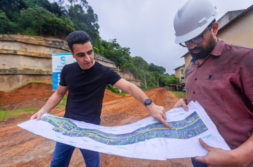 JHC visita obras de pavimentação e drenagem no Vale do Reginaldo