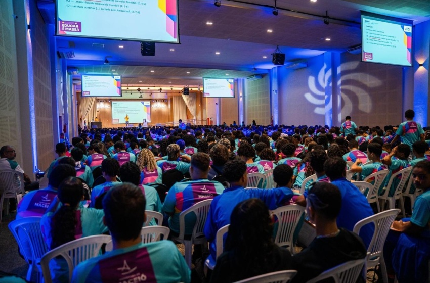 Mais de 1200 alunos participaram de aulão preparatório para o Saeb em Maceió