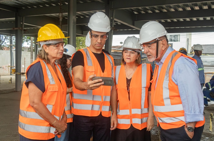 JHC visita obras de Complexo Educacional e de nova creche Gigantinhos em Maceió