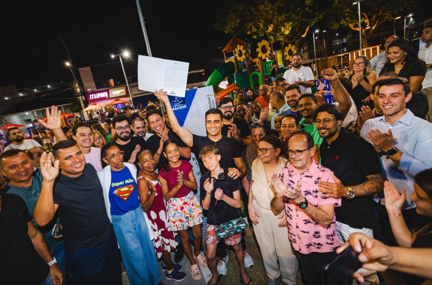 JHC entrega praça com food park,  fortalece comércio e amplia áreas de lazer no Santo Eduardo