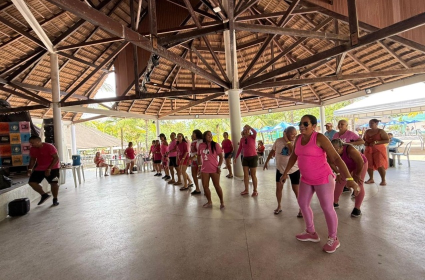 Projeto "eMulti em Movimento" promove dia de lazer com usuárias no Sesc Guaxuma