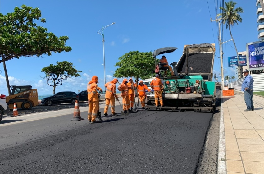 Avenida Álvaro Otacílio, na Jatiúca, recebe obra de requalificação