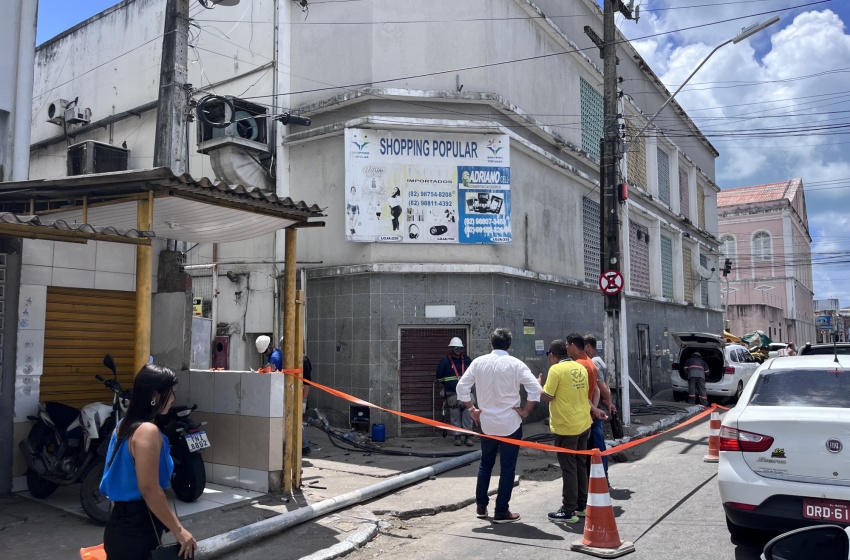 Ilumina restabelece rede elétrica do Shopping Popular após tentativa de furto de cabos de cobre
