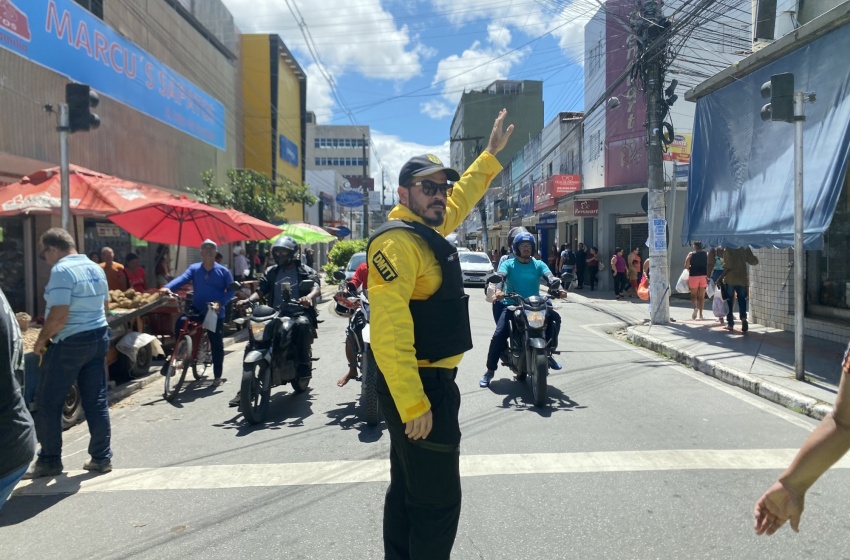 Dia Nacional do Pedestre: DMTT realiza ação educativa no Centro de Maceió