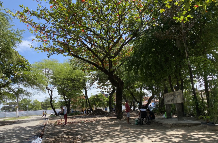 Convívio Social recebe denúncia e paralisa obra em praça no Conjunto Joaquim Leão