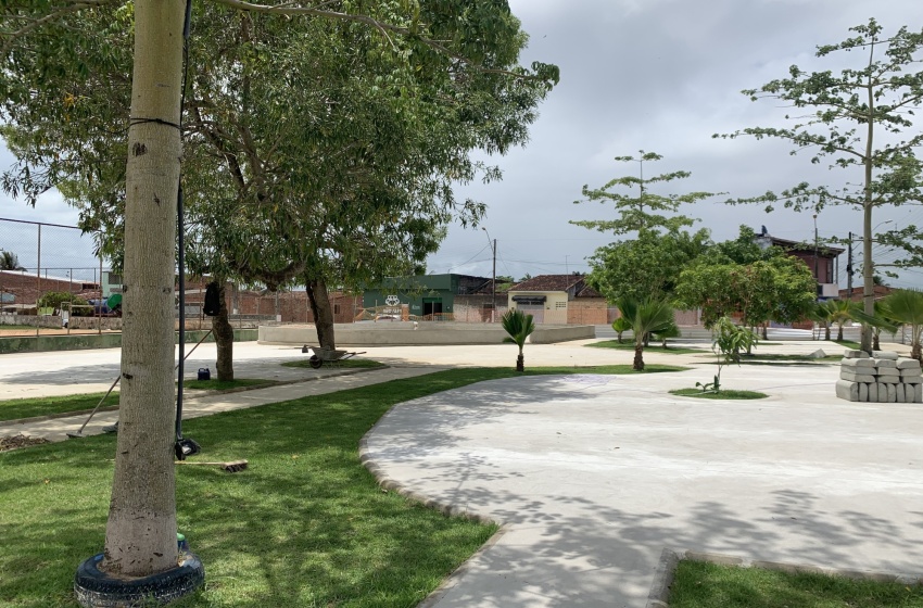 Prefeitura revitaliza Praça Dênisson Menezes na Cidade Universitária