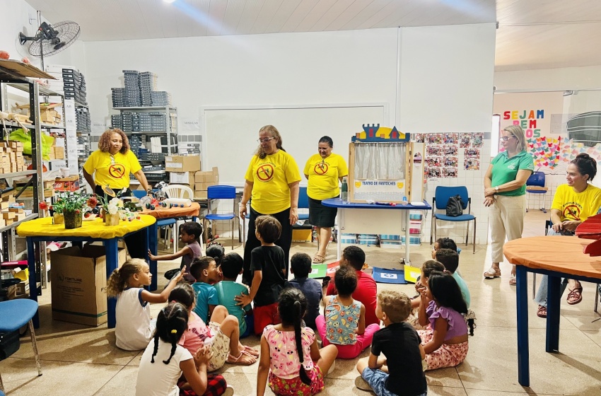Estudantes participam de atividades de educação ambiental